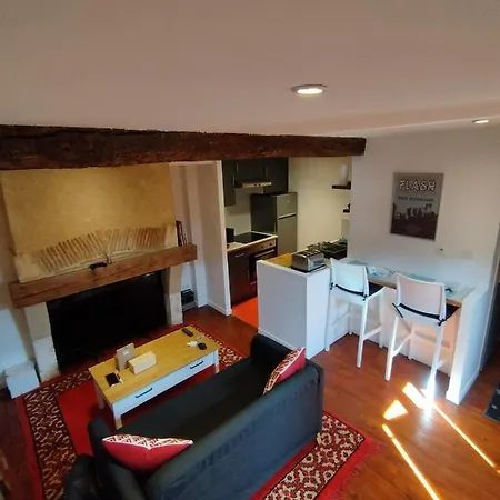 Duplex Au Cœur Du Quartier Historique!